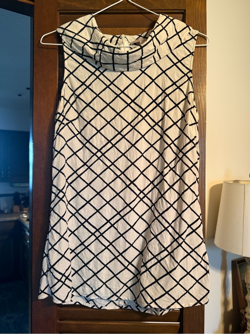 Banana Republic EUC size 6 cowl neck blouse work office